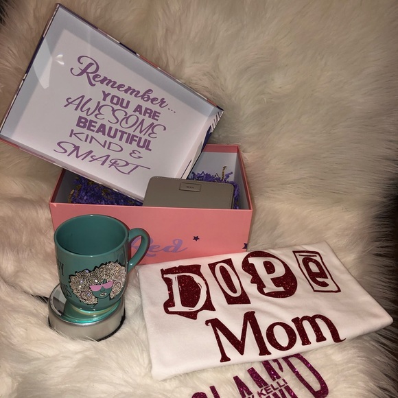 Love Box - Picture 3 of 4